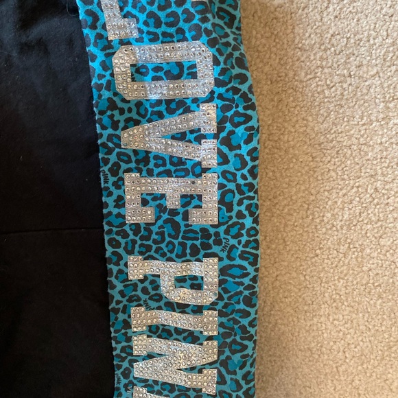 Y2K love pink shorts 🩵🩵 - Picture 3 of 3